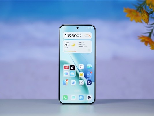 iQOO Z11S 开卖：内置 10000mAh 蓝海电池，国补后 1529.15 元起