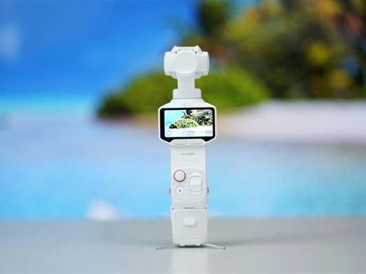3399 元起步：影石 Luna Pro 把 4K 竖拍做成了原生能力