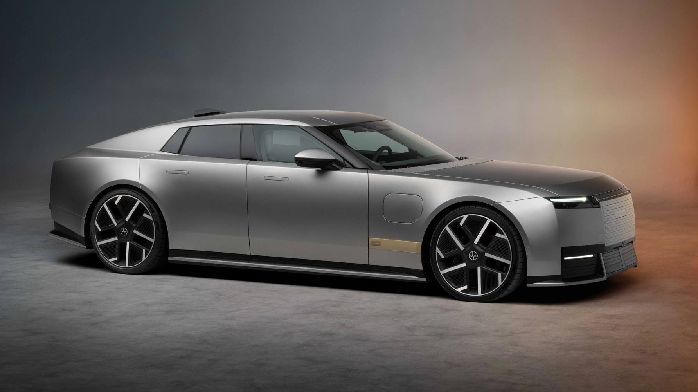 捷豹发布纯电 GT Type 01：三电机 1030PS，英国起售 13 万英镑