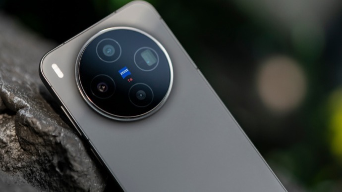 vivo OriginOS 7开启首批升级：X300系列与iQOO 15系列在列
